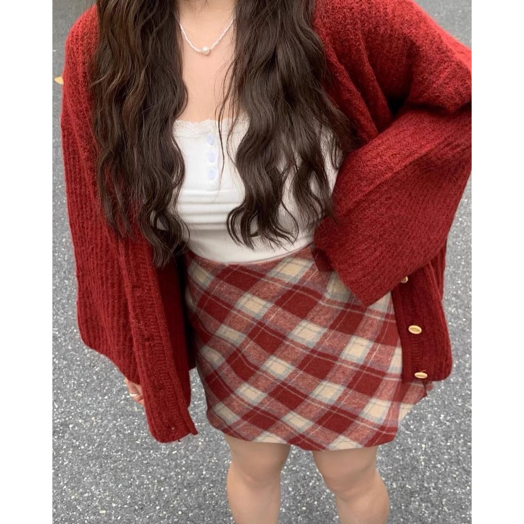 Set váy + cardigan +áo 2 dây dạ kẻ len nổi bật mùa lễ hội