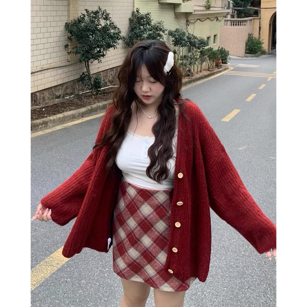 Set váy + cardigan +áo 2 dây dạ kẻ len nổi bật mùa lễ hội