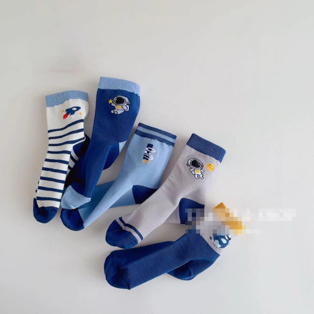 Tất gấu dâu tất, siêu nhân cho bé