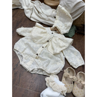 Bodysuit hoa ren hianan + nón em bé Nanci room