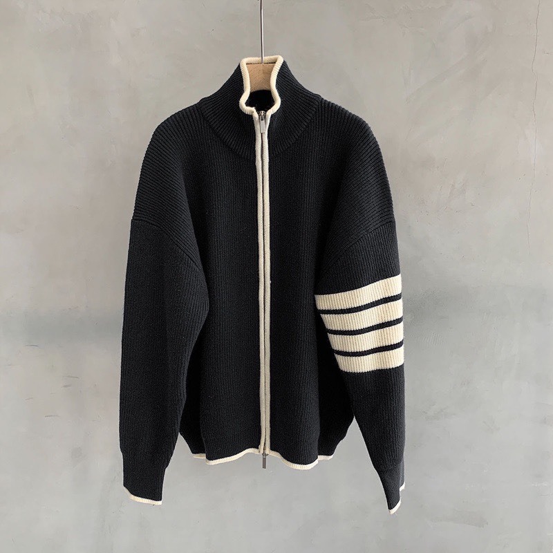 Áo Khoác Phối Khóa Kéo Họa Tiết Thome Tay 4 Sọc Cực Chất