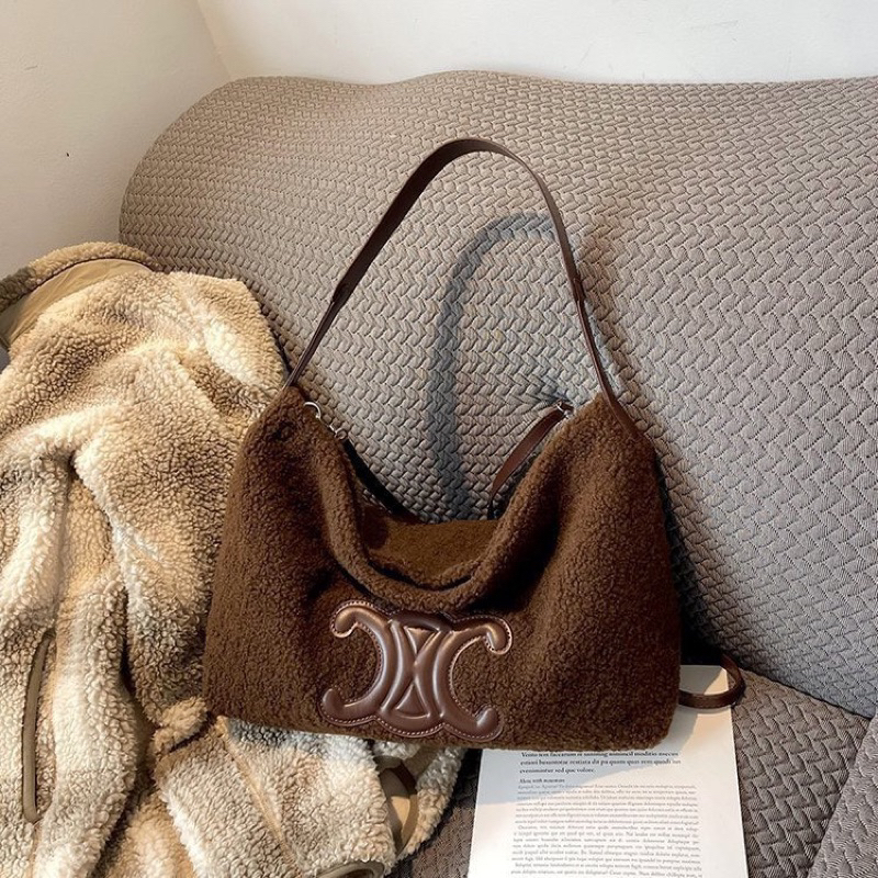 Túi đeo vai celine lông cừu size40