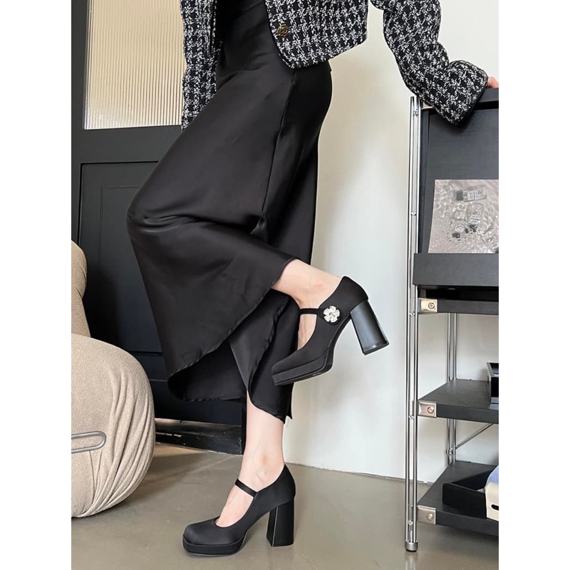 Giày Mary Jane lụa satin đế đúp quai hoa đá - Bunny Shoes