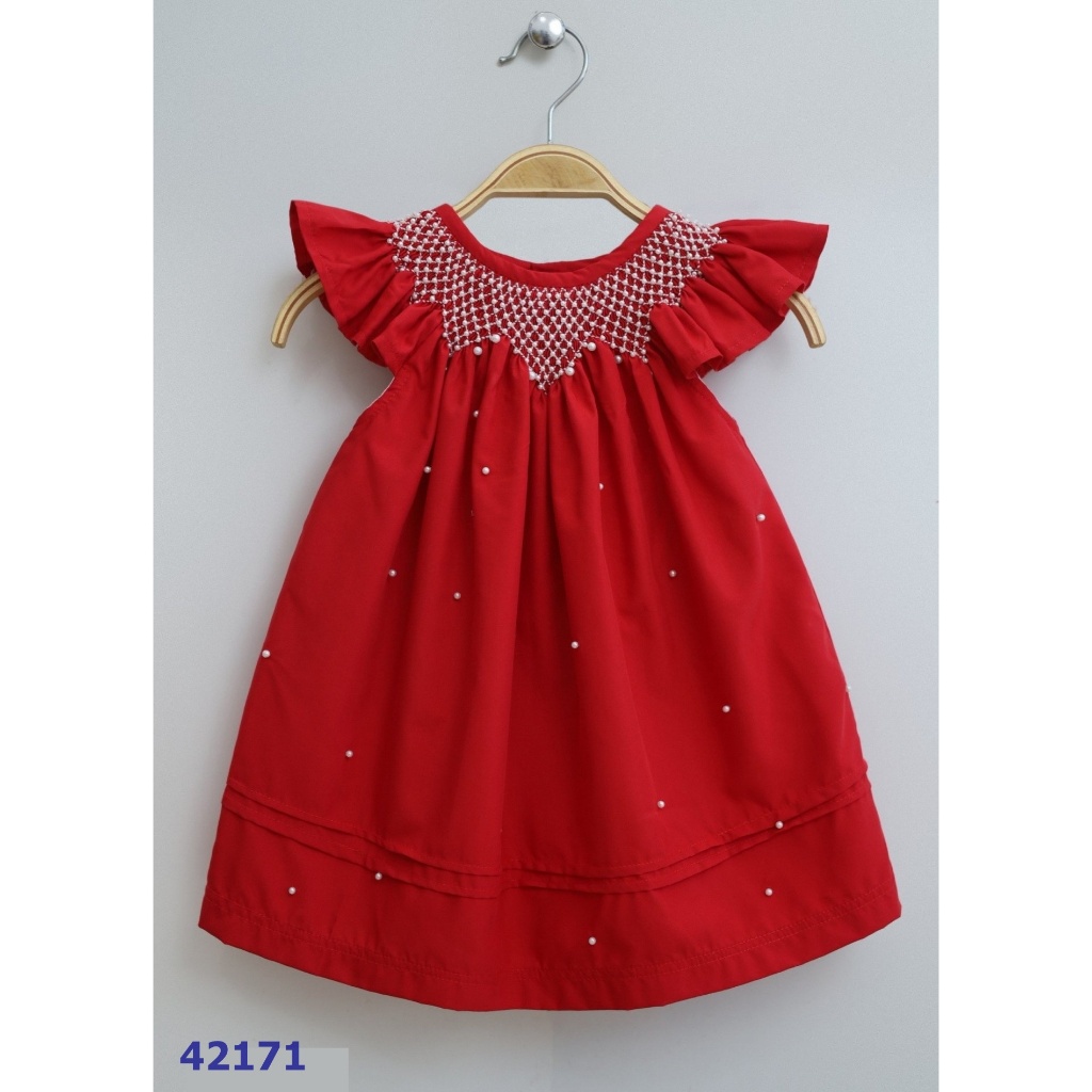 Đầm smock Noel đính hạt siêu xnh.