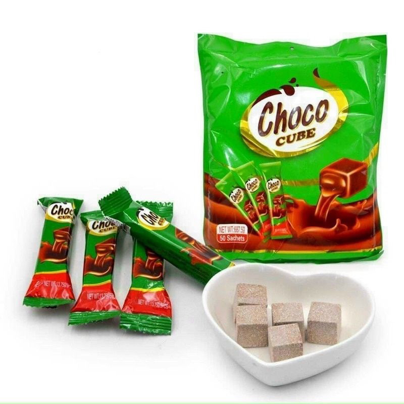 Một túi 50 gói  kẹo socola Choco Cube vị socola/ sữa