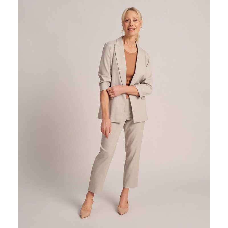 Áo Blazer khoác ngoài Suzannegrae size XS vải dệt giá hãng 90 $