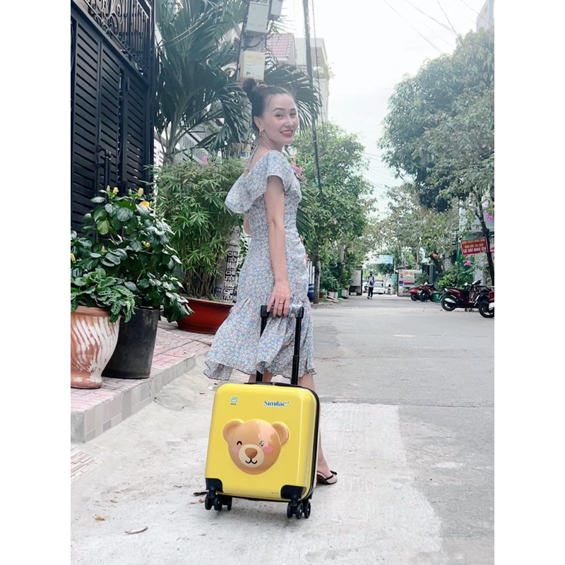 Vali kéo 18in hình gấu có khoá số, bánh xe xoay 360 độ