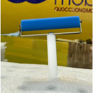 Cây lăn keo 10cm tay nhựa loại xịn