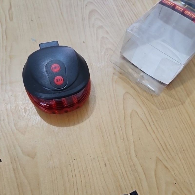 Xả kho đèn laze xe đạp không bảo hành không pin