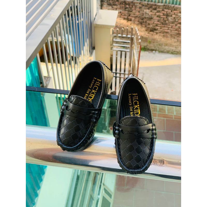 Giày lười mác nhỏ