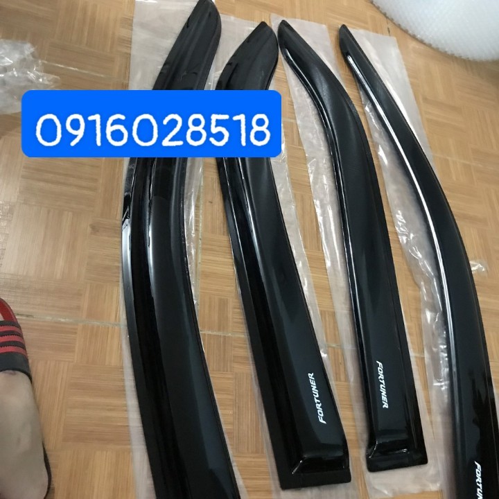Vè che mưa Toyota Fortuner đen loại dày ve mua xe o to