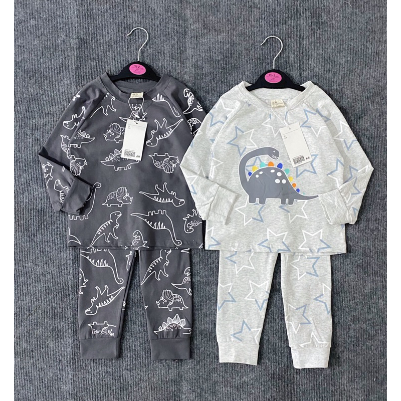 Sét 2 bộ khủng long chất cotton co dãn cho bé , Bộ mềm mịn giúp bé mặc thoải mái khi vui chơi hoạt động