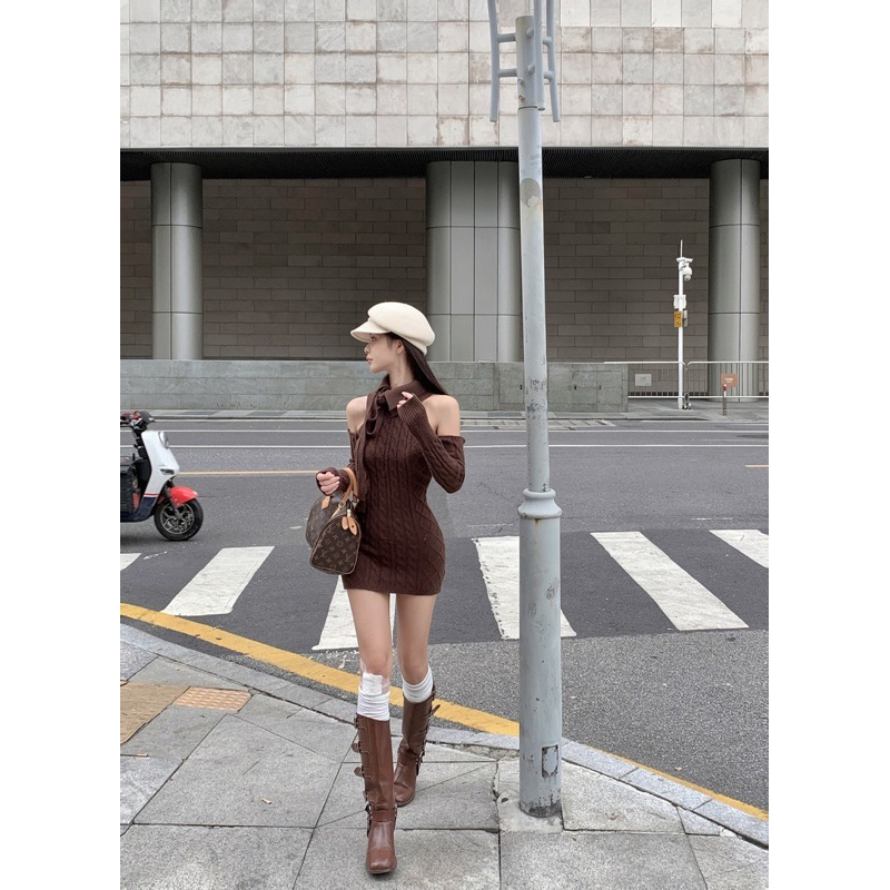 𝟮𝟮.𝗦𝘁𝘂𝗱𝗶𝗼𝗼 ~ Váy len cổ yếm bẻ buộc nơ kiểu tay dài phối trễ vai Đầm len body ngắn khoét vai sang chảnh cá tính