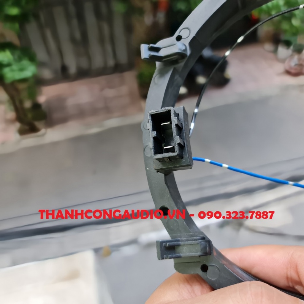 Dưỡng loa cánh Honda kèm giắc zin - viền loa cánh Honda - Đế loa Honda 6.5 icnh - 16cm .