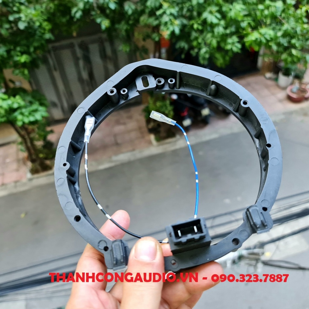 Dưỡng loa cánh Honda kèm giắc zin - viền loa cánh Honda - Đế loa Honda 6.5 icnh - 16cm .