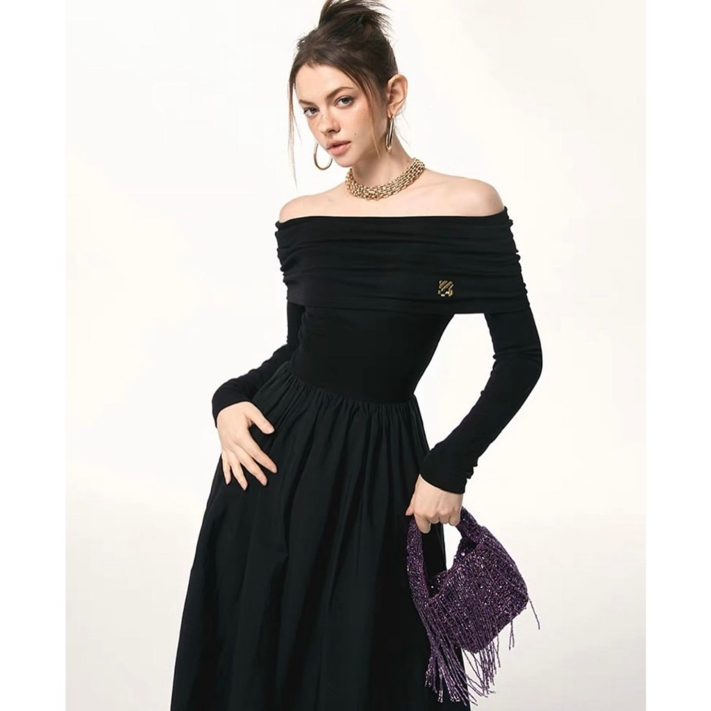 Đầm bẹt vai tay dài