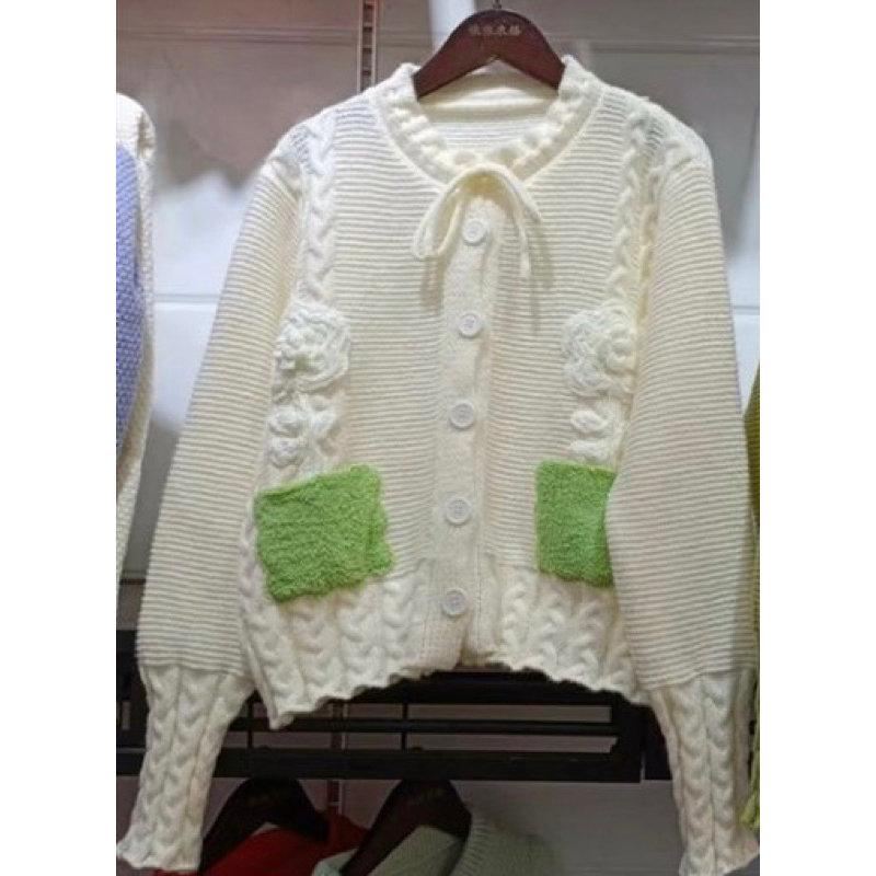 ÁO LEN LƯỚI BÔNG HOA