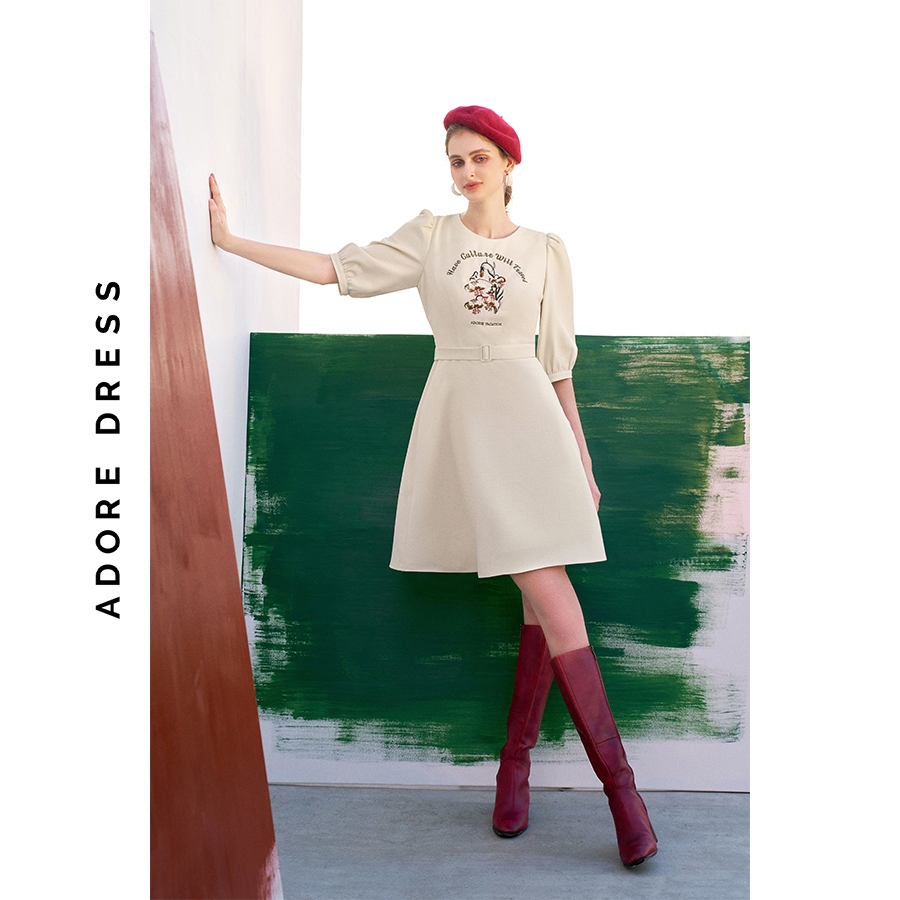 Đầm Mini dresses casual style dạ mỏng beige thêu florals 312DR1172 ADORE DRESS