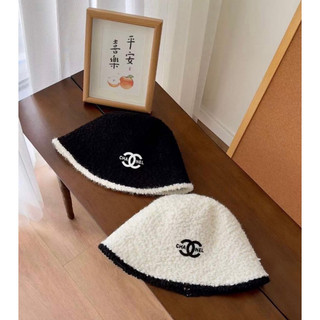 mũ cụp len lông xù