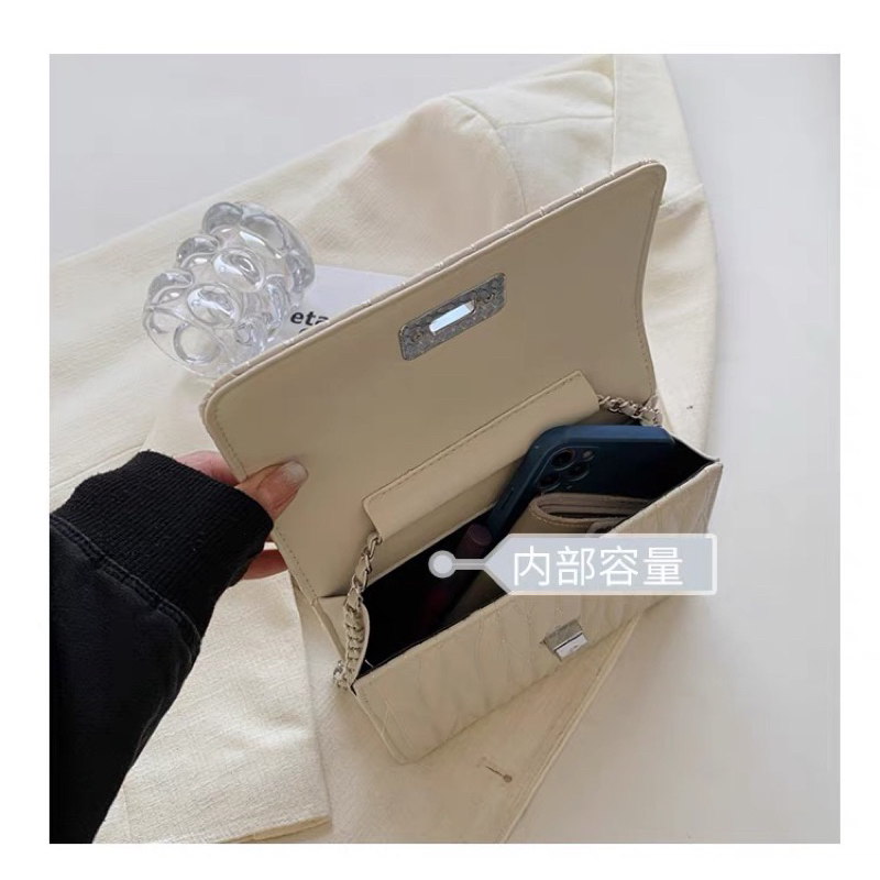 Túi đeo chéo nữ thêu nhọn khoá xoay trắng sang trọng đi chơi đi tiệc Zuliashop8386