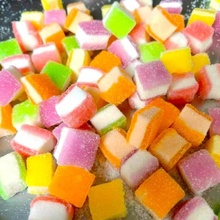Hũ 500gr Kẹo dẻo Vuông chua ngọt Malaysi
