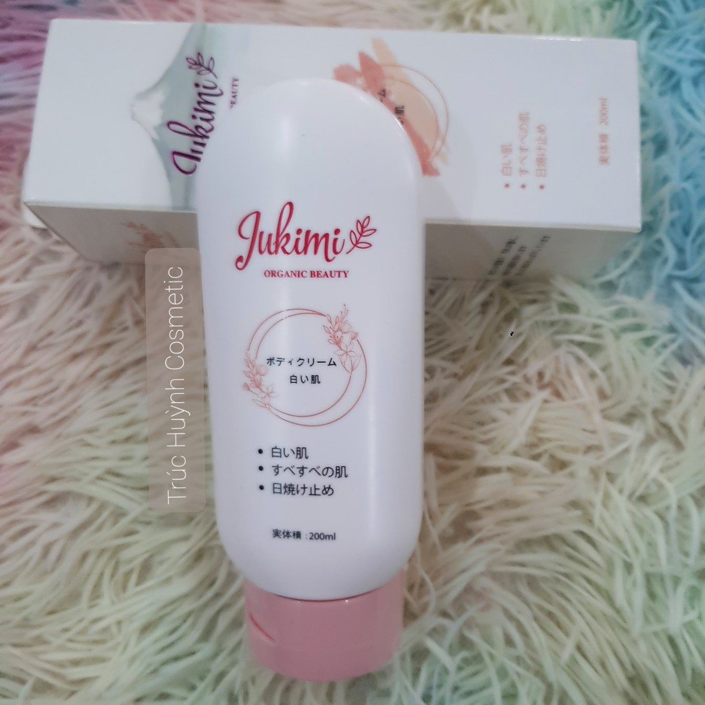 Sữa dưỡng thể trắng da cấp ẩm Nhật JUKIMI Organic Beauty 200ml