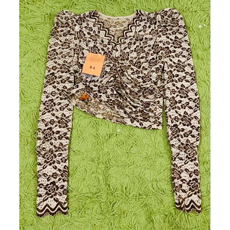 Áo nhung new tag size s m pass 100k
