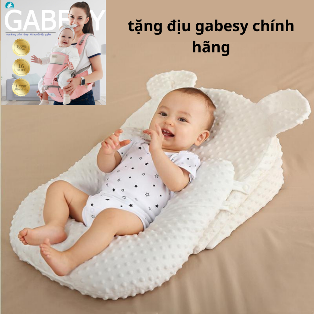 Gối chống trào ngược cho bé cao cấp LOVE BABY vải polyester lõi cao su non