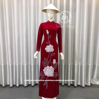 Áo dài nhung Đinh Hương màu đỏ nhung đính kết họa tiết hoa hồng đại trắng