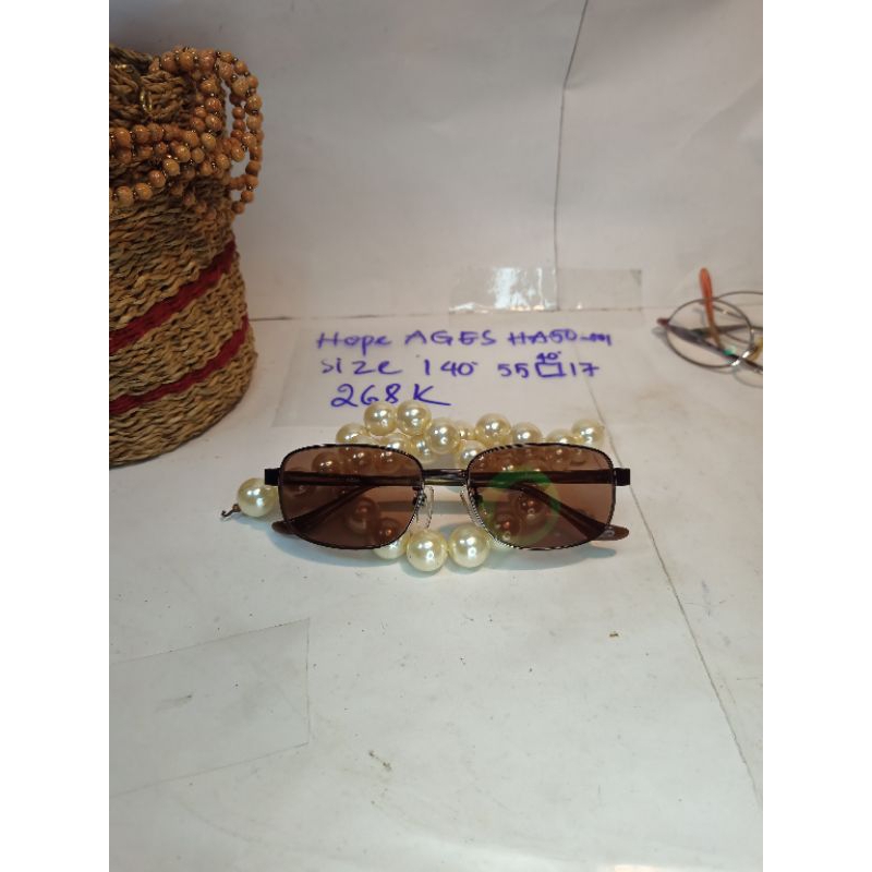 Gọng kính si Nhật Bản, nam size 14 titan đẹp.