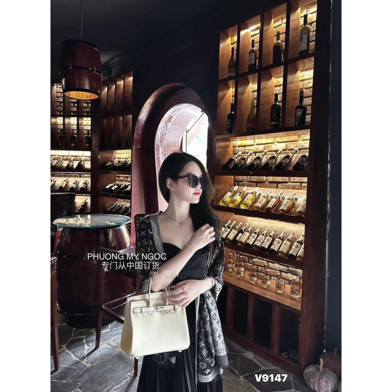 Khăn choàng xịn xò sang choảnh 2 màu