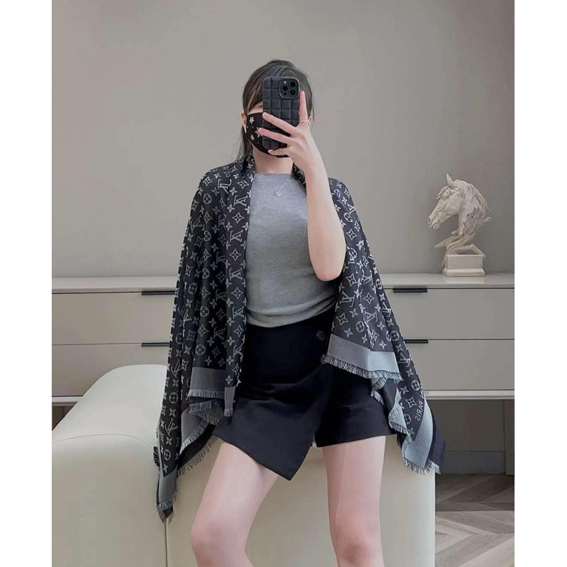 Khăn choàng xịn xò sang choảnh 2 màu