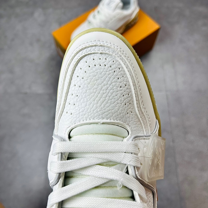 Giày Thể Thao Louis Vuitton LV Trainer 54 Signature White Bản Da Trắng Xám Phản Quang Full Box