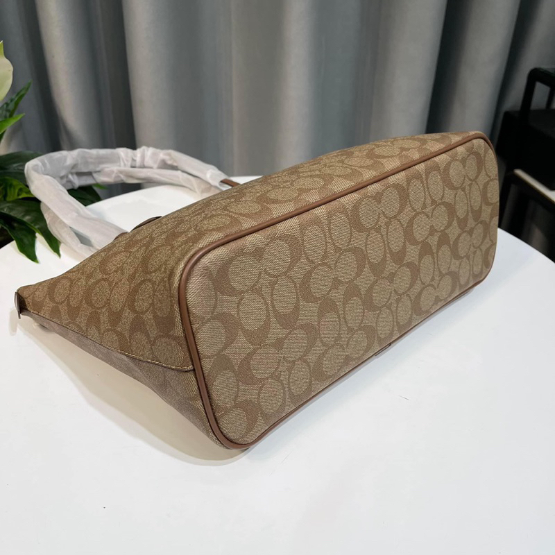 Túi Coach công sở Gallery Tote khoá zip