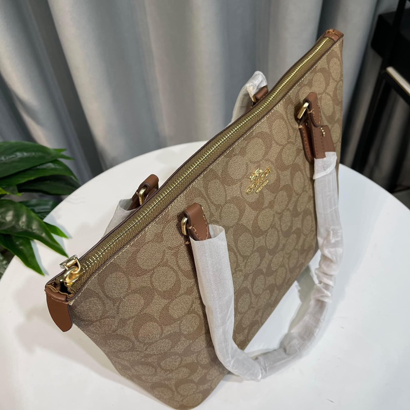 Túi Coach công sở Gallery Tote khoá zip