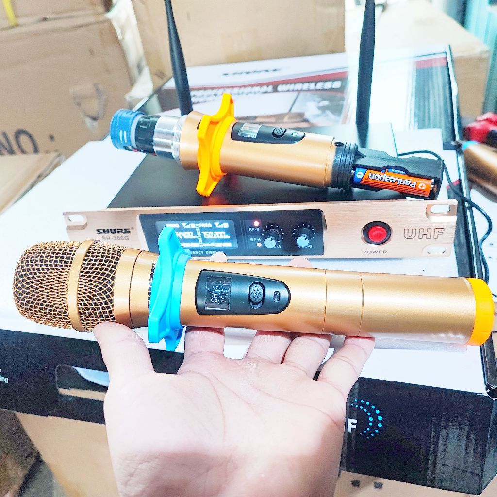 Xả kho lấy tương tác .. mic không dây SHURE SH 300 G SH300G chất âm hay hình thức đẹp giá chỉ như mic dây sóng xa tiết