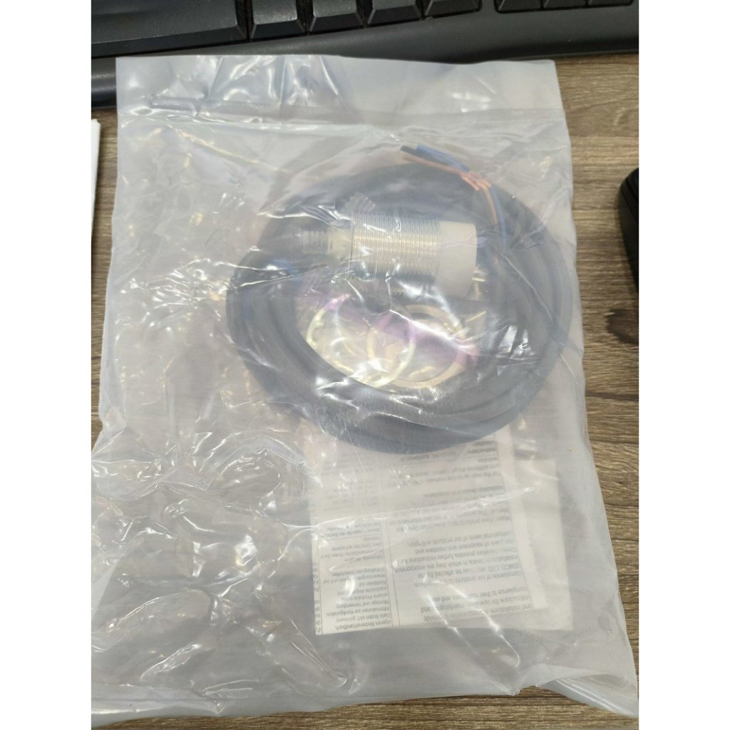 Cảm biến E2E-X18ME1 2M, Cảm biến E2E-X18ME1 2M, Cảm biến E2E-X18ME1 2M, Cảm biến E2E-X18ME1 2M, Cảm 