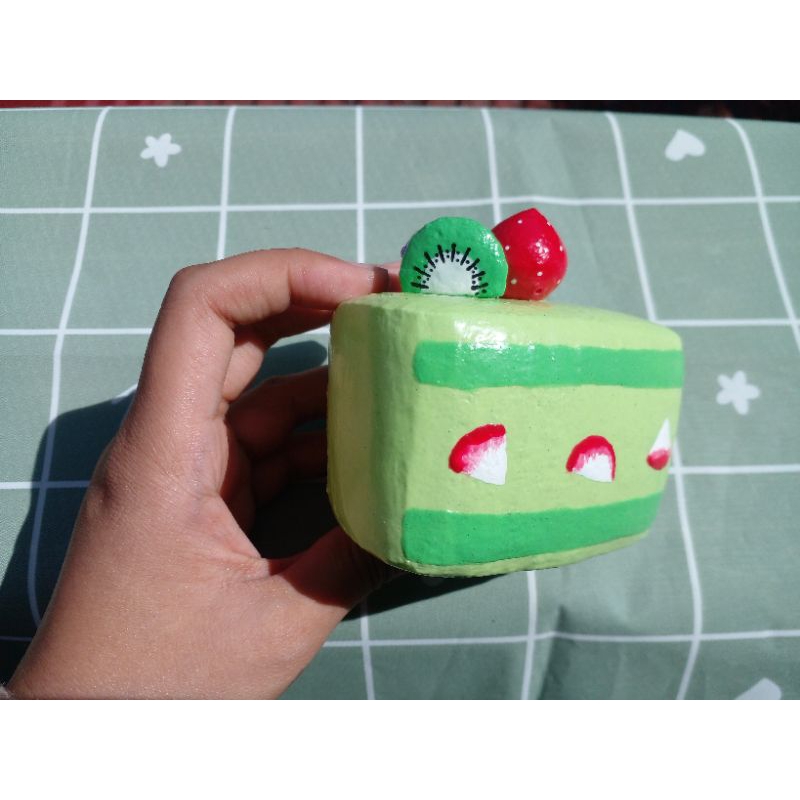 Squishy bánh kem matcha trái cây