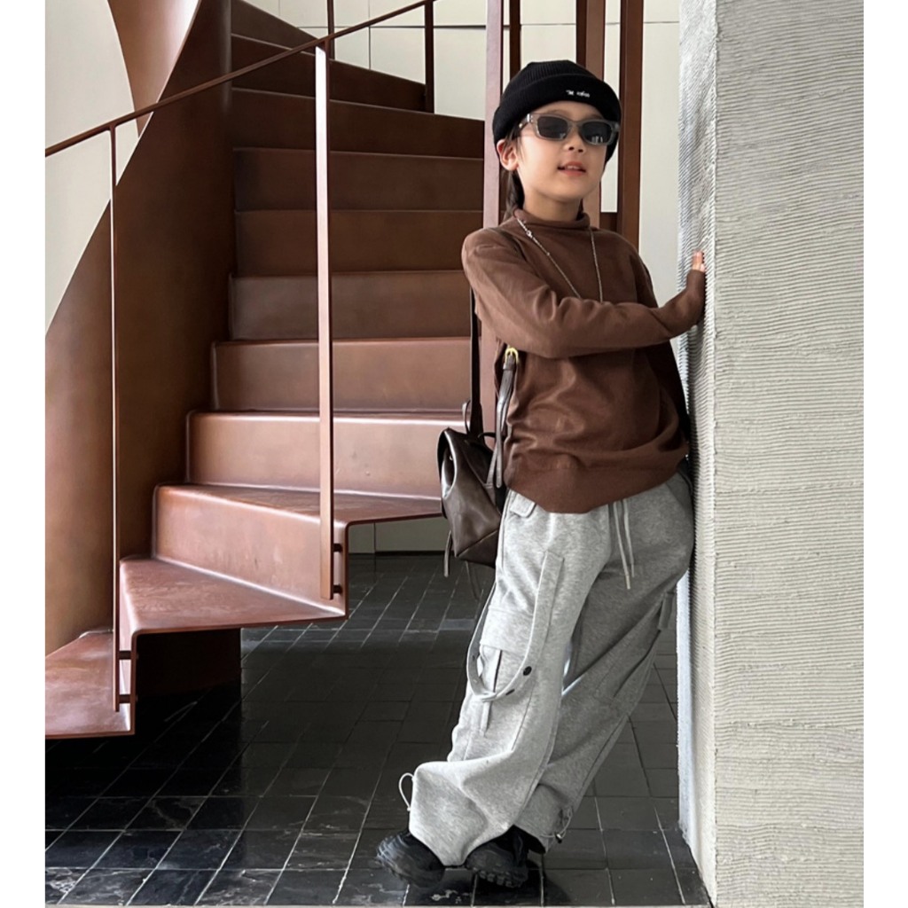 ÁO LEN MỎNG CAO CỔ, DÀI TAY CÓ MÀU ĐEN VÀ NÂU VÀNG RÊU