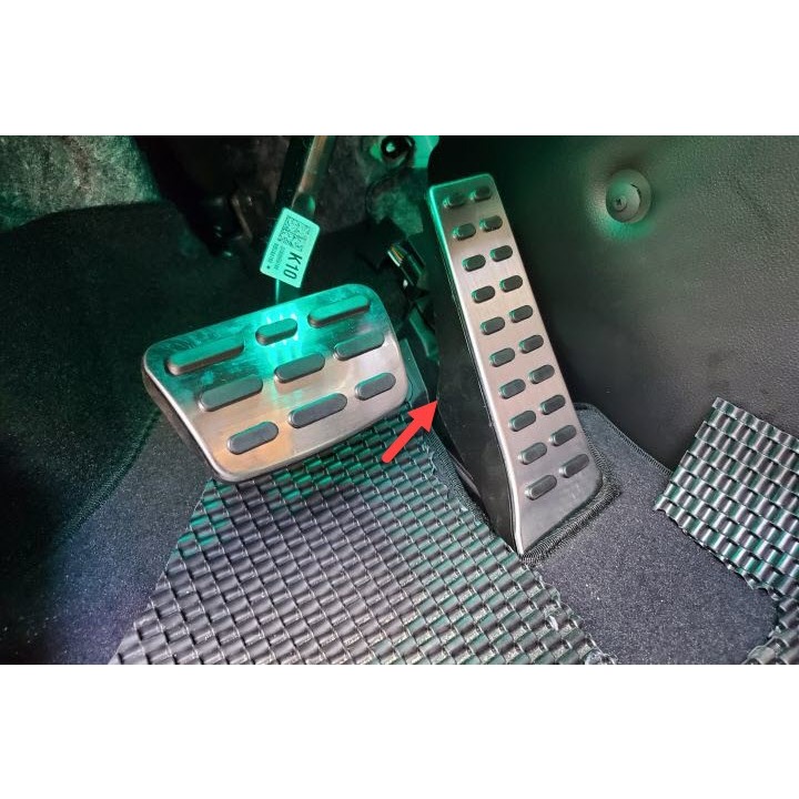 Ốp chân ga, chân phanh Kia Carnival 2021-2023