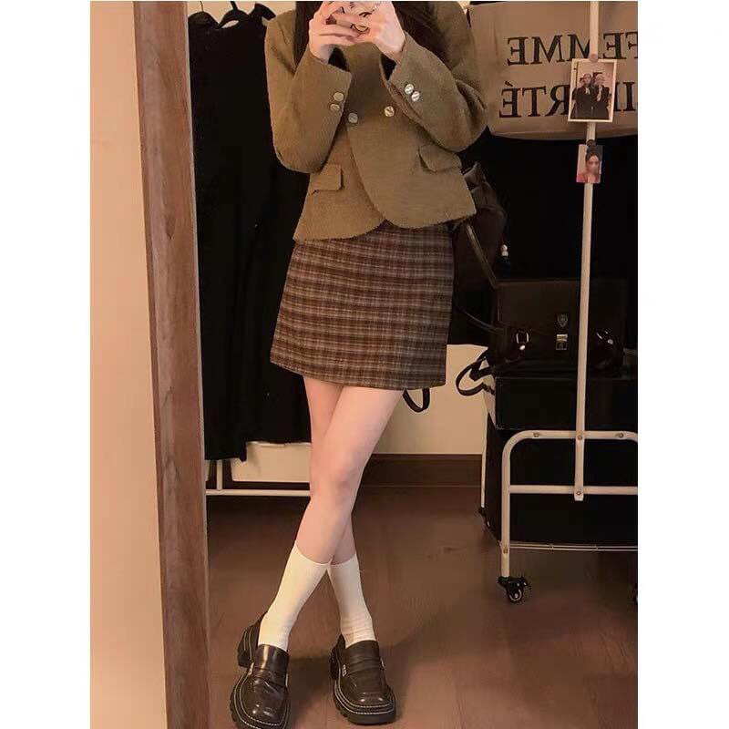 Chân váy caro nhỏ vitage phù hợp cho mùa thu đông ấm áp