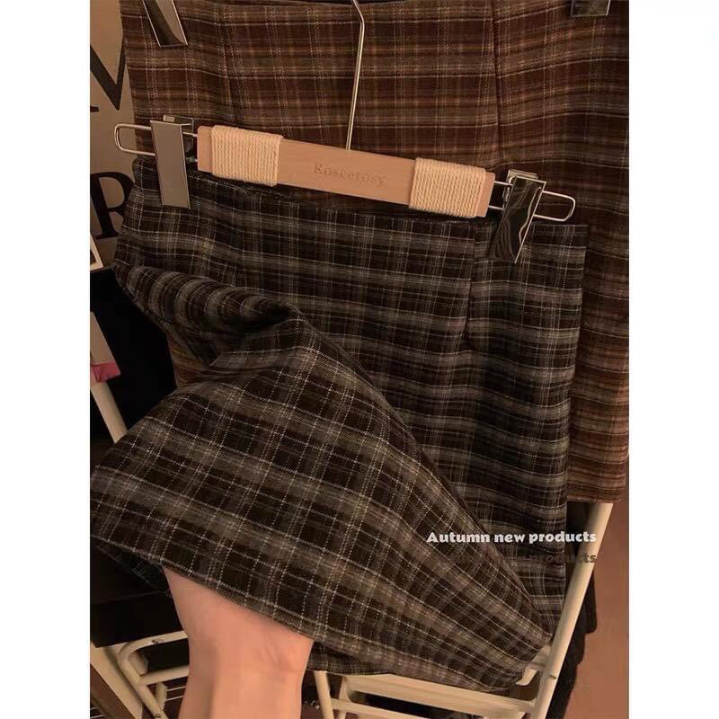 Chân váy caro nhỏ vitage phù hợp cho mùa thu đông ấm áp