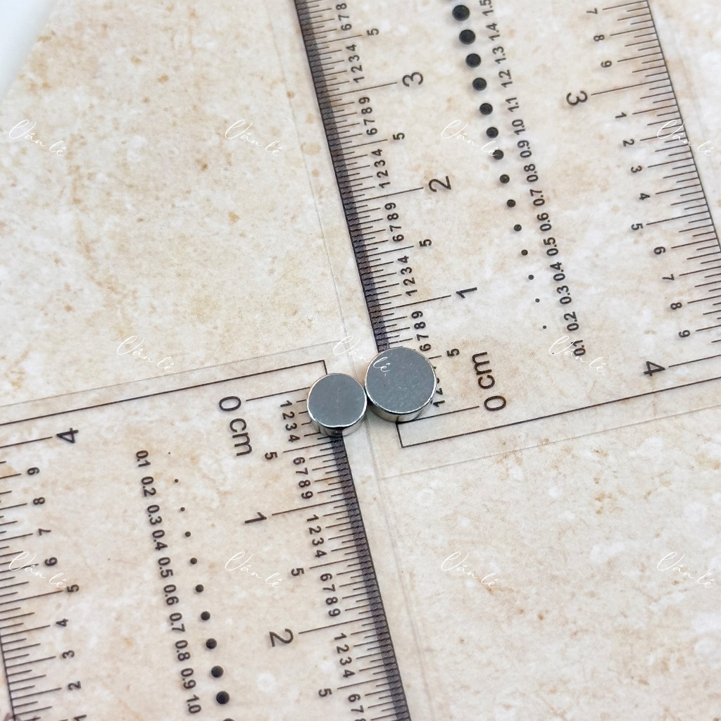 Nam châm hơ mắt mèo và đo móng giả nail
