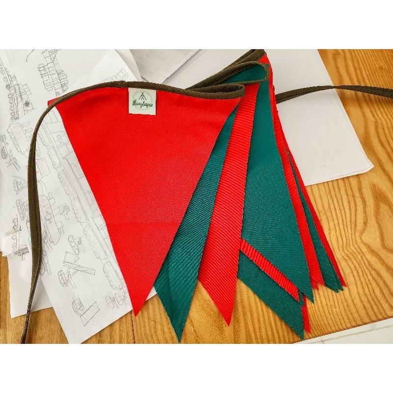 Dây cờ tam giác màu xanh đỏ trang trí Giáng Sinh, Lều camping Picnic dây cờ dài 3.6 - 3.8m, Treo tường,Sinh nhật,Decor