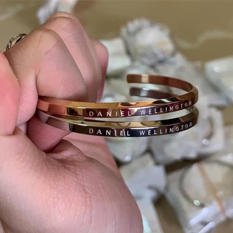 VÒNG TAY DANIEL WELLINGTON