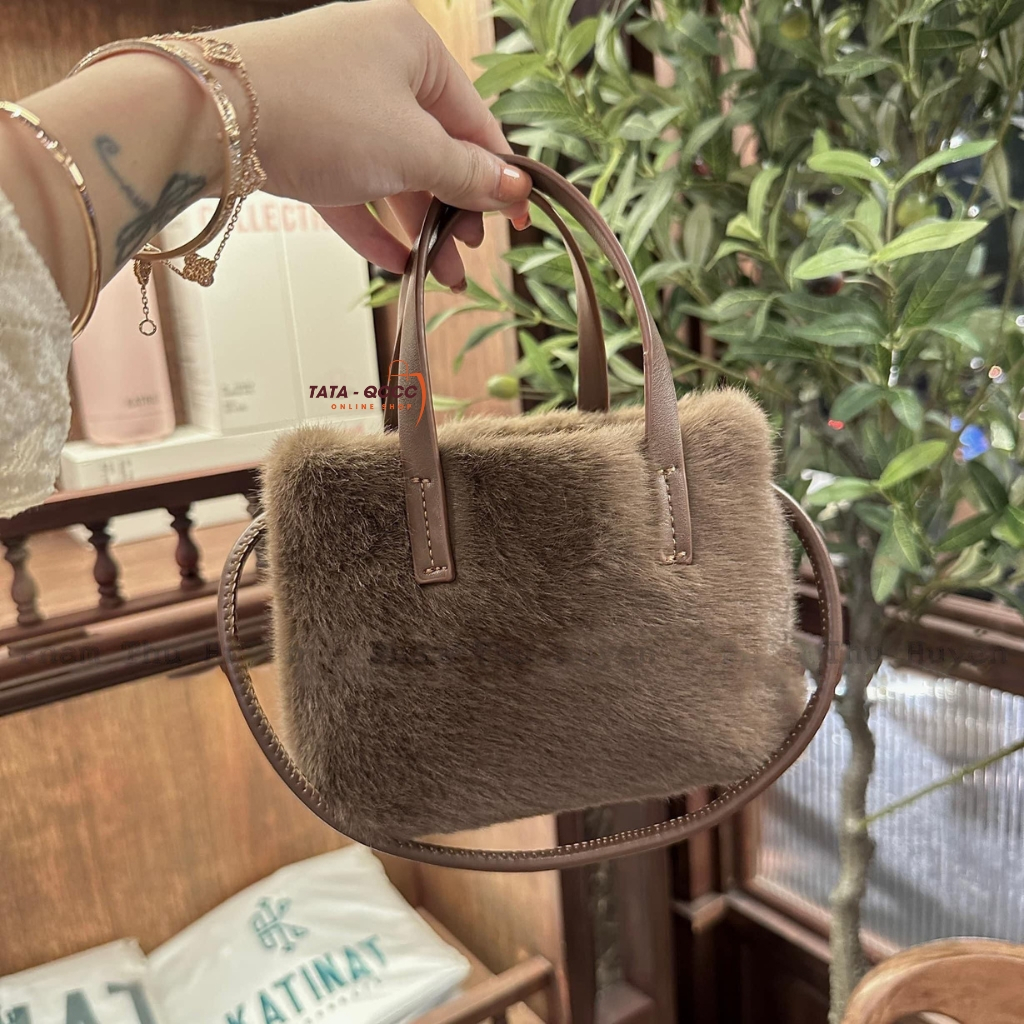Túi xách nữ đeo chéo chất liệu lông mềm mại siêu nữ tính