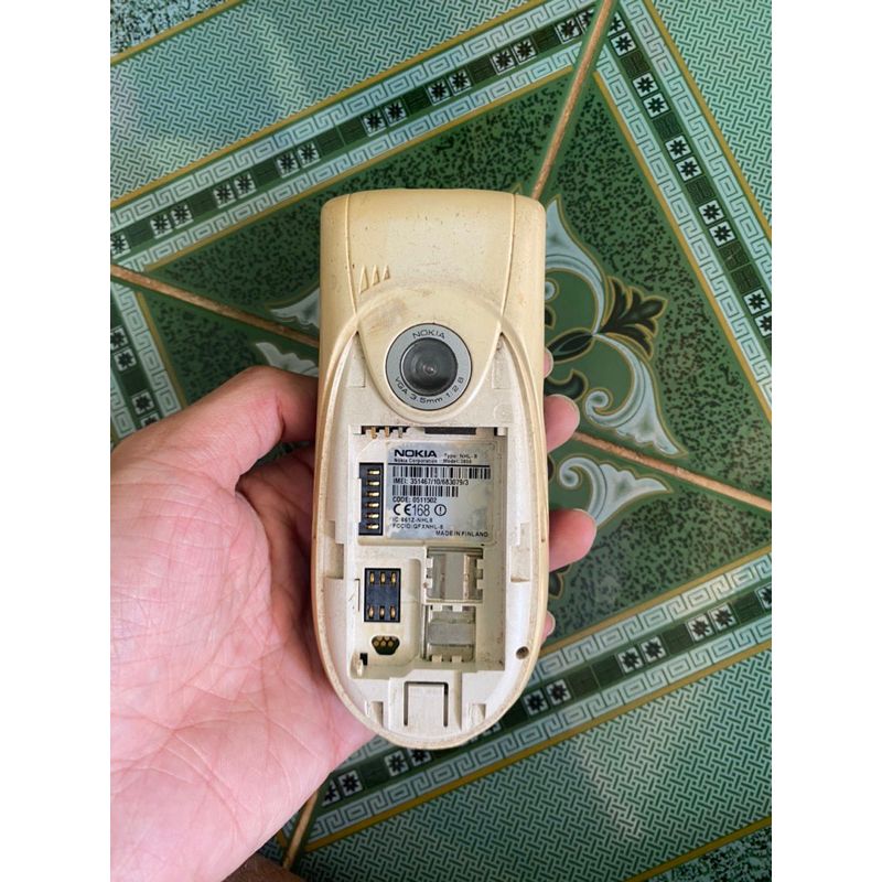 Xác điện thoại Nokia 3650 trắng màn