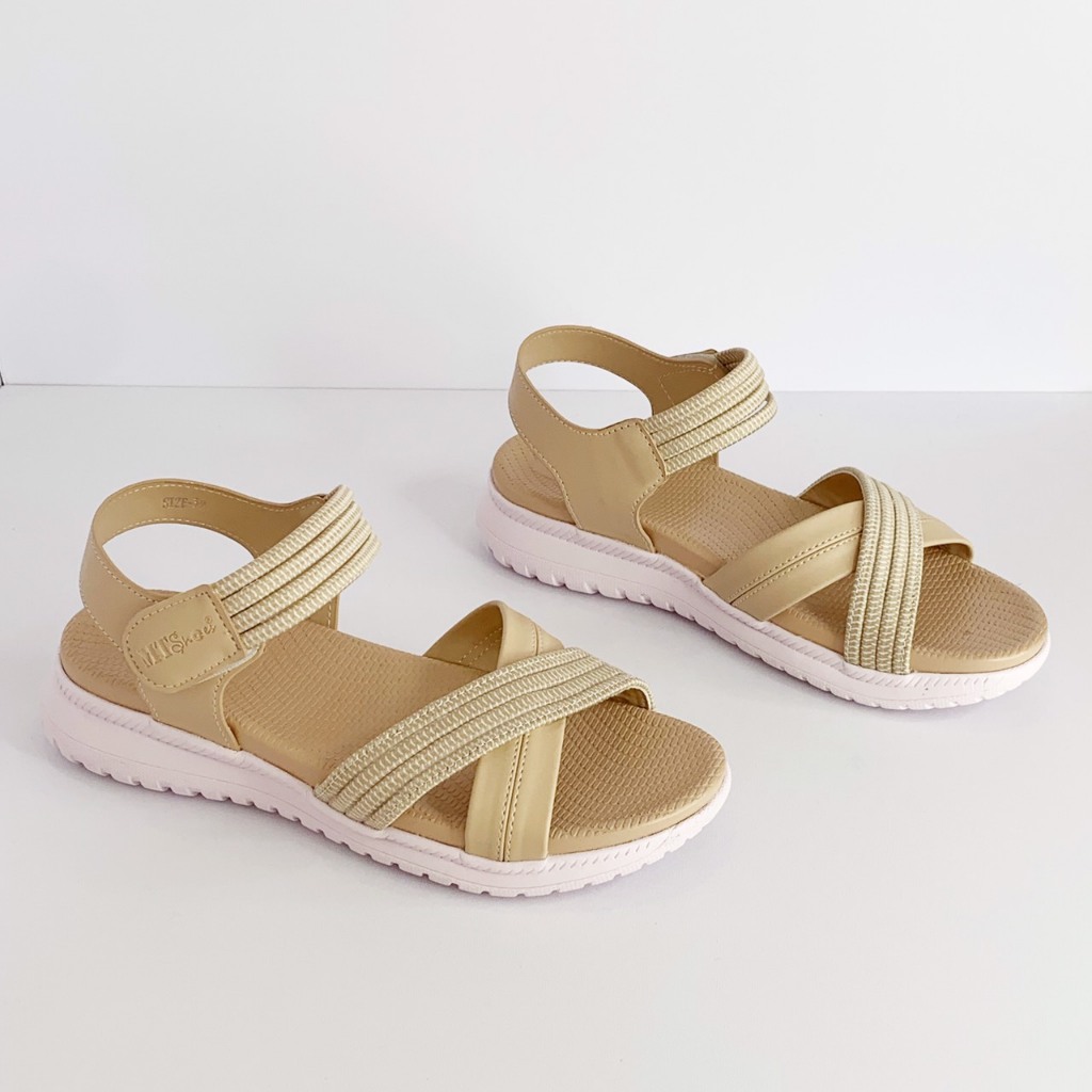 Giày sandal nữ quai chéo MT064