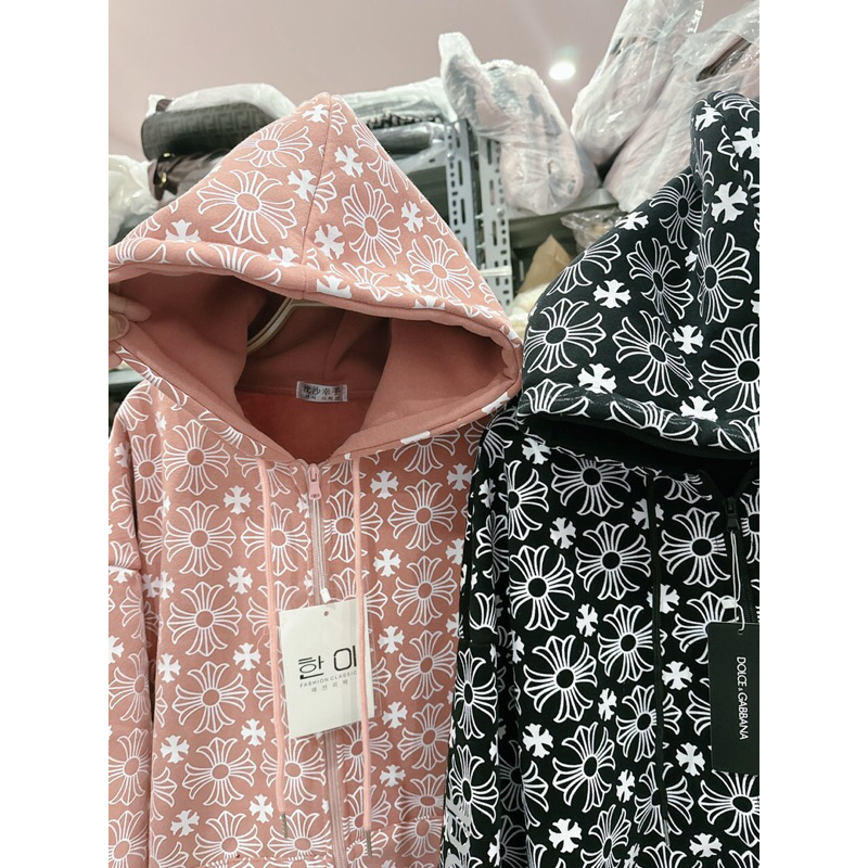 Áo khoác hoodie chrome hai màu đen hồng