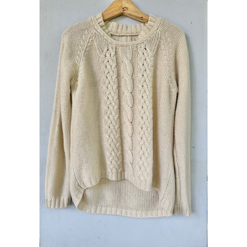 Áo len màu be size M xinh ghê